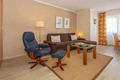 Image de Vacation apartment including underground parking and seasonal beach chair - only 100 m to the Baltic Sea!