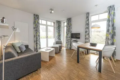 Image de Beautiful vacation apartment with sunny south-facing terrace - only 100 m to the North Sea beach!