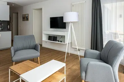 Image de Great North Sea apartment with balcony, parking, use of swimming pool & sauna -