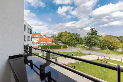 Image de Modern apartment with loggia and beautiful view of Godewindpark in Travemünde -