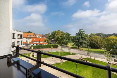 Image de Modern apartment near the Baltic Sea with loggia overlooking the park and in-house Spa -
