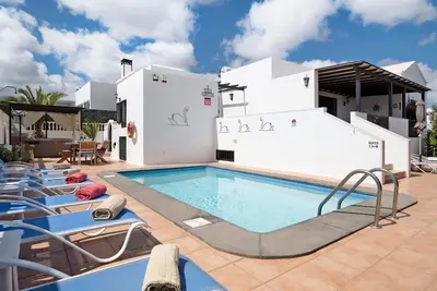 Image de Belle villa, vue sur mer, piscine chauffée, bain à remous, climatisation et WiFi