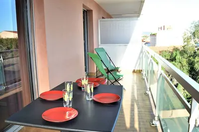 Image de Appartement Climatisé 2p avec Parking, Proche Plage et Commerces à Cavalaire