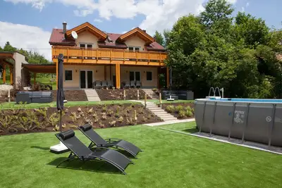Image de Luxury vacation homes with hot tubs, sauna and pool near Italy and Slovenia