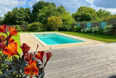 Image de Maison avec piscine chauffée à 1h30 de Paris.