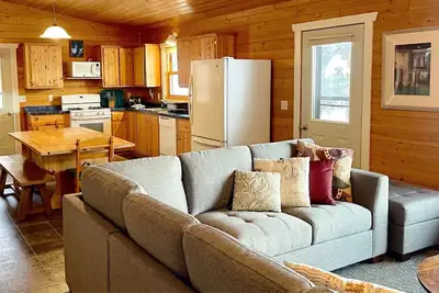 Image de 4-Bedroom Lakefront Cabin with Gas Fireplace in Nisswa, Mn- Minutes from Gull Lk