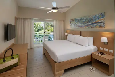 Image de Relaxing 1-Bedroom w/ Ocean View & Balcony