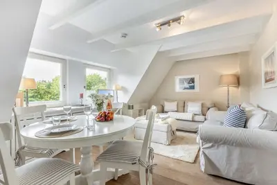 Image de Reethof Mareyke - Comfortable maisonette vacation apartment under thatch invites you to