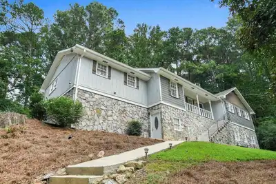 Image de Big Home 6 beds mins from Infinity center& City