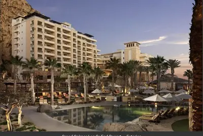 Image de 2 Bedroom Penthouse Lands End - March 16-23-2024
