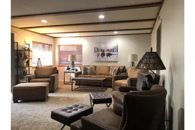 Image de 4 bedroom 2190 sq ft. home in Tahoe Donner Truckee With central Ac