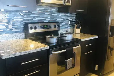 Image de Entire Residential Home w\/Pool! <br>, 20min from beaches, mall & airport