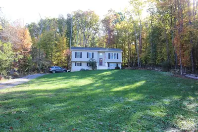 Image de Stunning House! Minutes From Shenandoah River