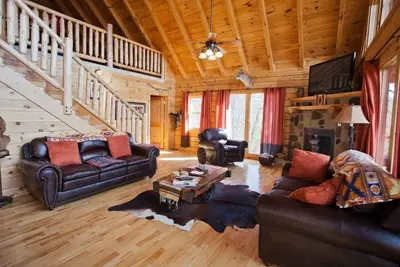 Image de Lux Mountain Top w Free Breakfast & Pool Rights