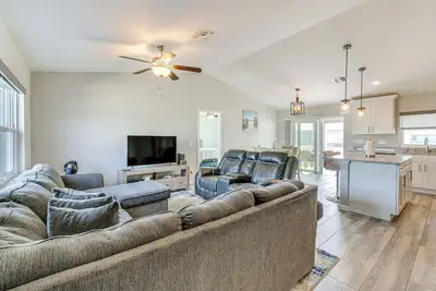 Image de Newly Built Home 8 Mi to Fisherman's Village