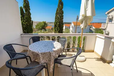 Image de Bel appartement de 2 chambres à Rab