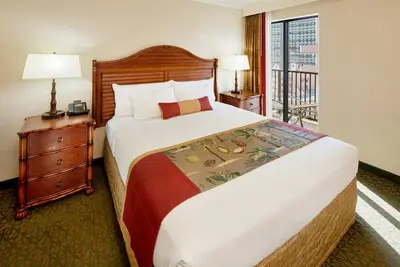 Great Amenities! Beachfront, Water Activities, Pool, Spa, On-Site Dining