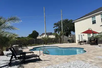 Image de A family home that is perfect for any trip to beautiful Savannah!