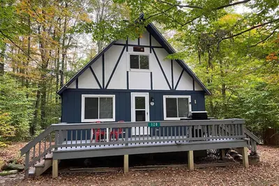 Image de Arrow Dreams! Great location, walking distance to lake, playground & pool