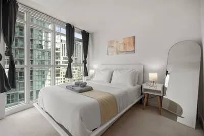 Image de Modern & Spacious Condo in Downtown+1 Free Parking