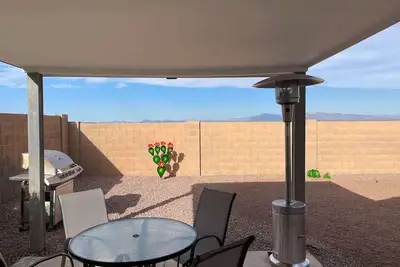 Image de Private, 3 bd/2ba, backyard views