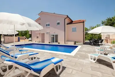 Image de Belle maison à Vinjani Gornji avec WiFi