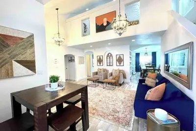 Image de 4 bd 2. 5 ba Near. Buchanan Hs with pool; sleeps 11
