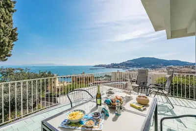 Image de Belle maison à Gaeta avec cuisine
