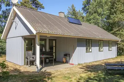 Image de Belle maison de 4 chambres à Aakirkeby