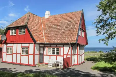 Image de Belle maison de 3 chambres à Gudhjem