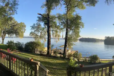 Image de Lake Escape~Tranquility sleeps 8+ in Tallahassee