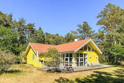 Image de Superbe maison à Aakirkeby avec WiFi