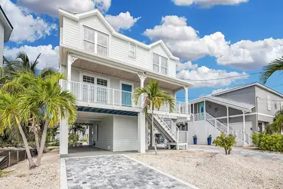 Image de Beautiful House on Canal - minutes to the Atlantic, no bridges