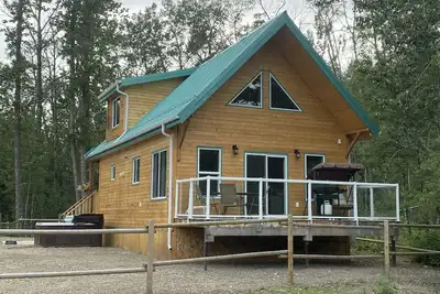 Image de Private Cabin by the Creek- Hot tub