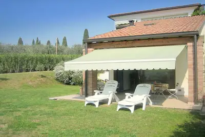 Image de Maison de vacances spacieuse avec jardin privé
