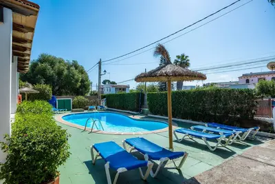 Image de Appartement \"Felipe 2-1\" avec piscine, Wi-Fi, jardin et terrasse
