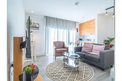 Image de Wonderful artistic apartment w\/underground parking