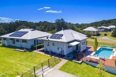 Light & Spacious Beach House with Pool at One Mile
