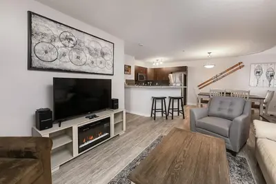 Image de Chinook Pointe | Ground Floor | Pool | Hot Tub