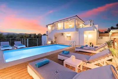 Image de Maison de vacances Agios Nikolaos pour 1 - 9 personnes avec 3 chambres à coucher - Maison de vacance