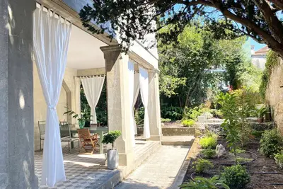 Image de SEÑORIAL House On The Coast With Wonderful Porch