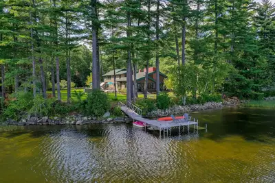 Image de Spectacular Maine Lake House with private waterfront near Bates College