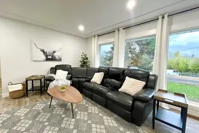 Image de The White Brick House in Camas