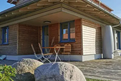 Image de Organic holiday home Ostsee-Seele: Wooden holiday villa near the sea in an idyllic, quiet location in Parin