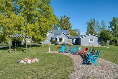 Image de Murray Acres: A modern farmhouse @ 15 minutes from downtown Traverse City
