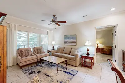 Image de Dog-Friendly and Beautiful Home Near Beach w/Central Ac, Shared Pool, Free WiFi