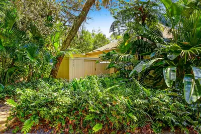 Image de Lagoon Villa Home w/Private Patio, Serene Views, Great Location, & A/C - Dog Ok