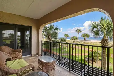 Image de Beachfront condo with beach access, balcony, Ac, pool & tennis