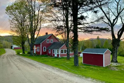 Image de Vermont Farmhouse Getaway Near the Slopes W/ Mtn Views, Free WiFi, Full Kitchen