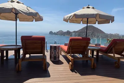 Image de Oceanview Luxury Suite with Private balcony and Jacuzzis